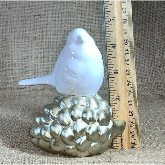 Percher 4.5" Porcelain Bird on Pinecone Abbott China Painted Gold Pinecone - Picture 6 of 6